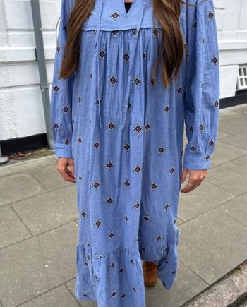 22 Blå Lollys Laundry Kjole Latour Light Blue - Lollys Laundry Jeans  - 5712793391887