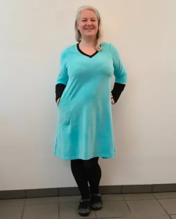 Blå Plus Size Kjole Tulla Ice Blue Velvet - Amamiko Jeans