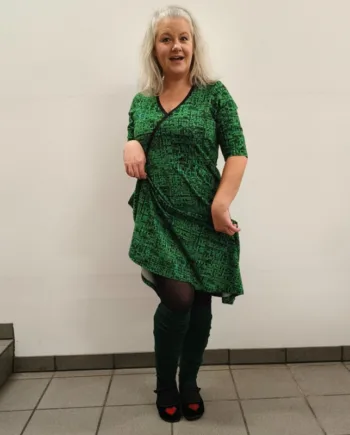 Grøn Plus Size Kjole Bika Matrix - Amamiko Jeans