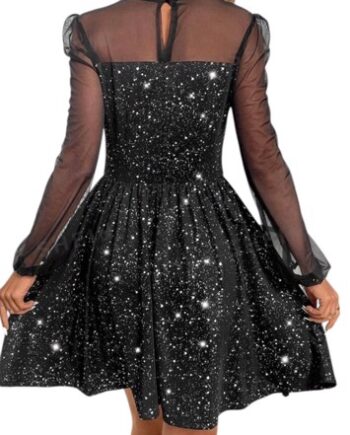 Sort Kort Festkjole Miss Jupitor Smuk Kjole Med Sløv Støv Chiffon ærmer - Jeans