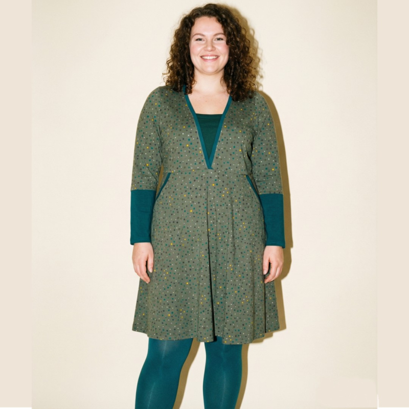 Grøn Plus Size Kjole Ama Army Dot - Amamiko Jeans