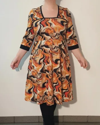 Gul Plus Size Kjole Genkei Eye The Tiger - Amamiko Jeans