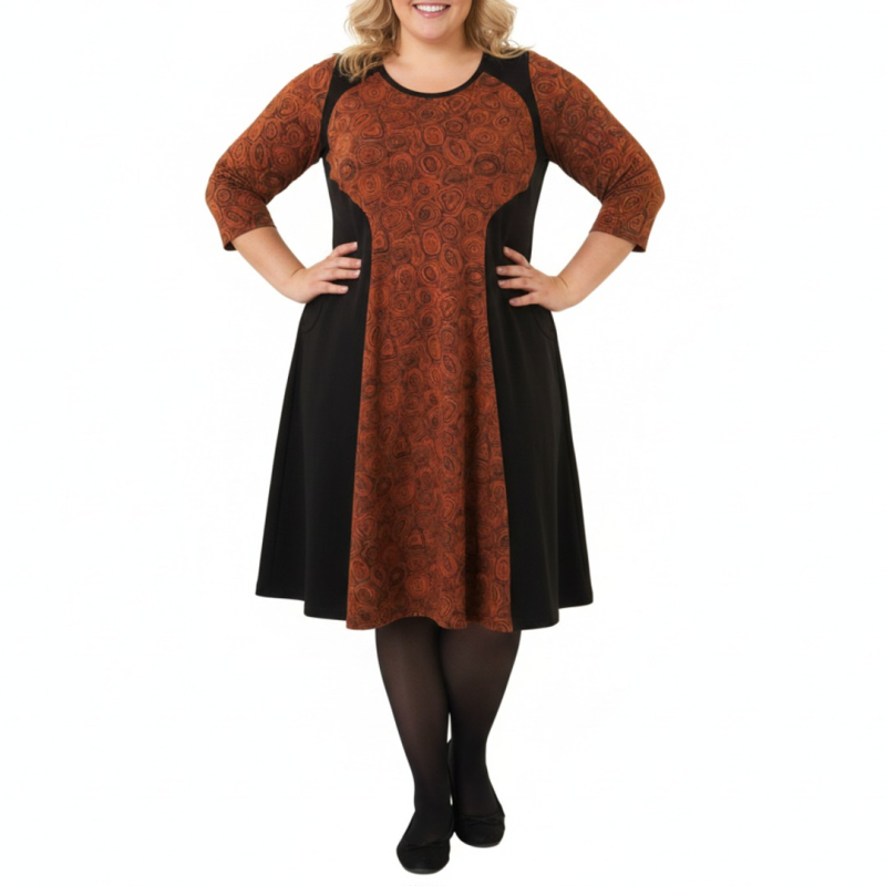 Brun Plus Size Kjole Meika Chocolate Doodles - Amamiko Jeans