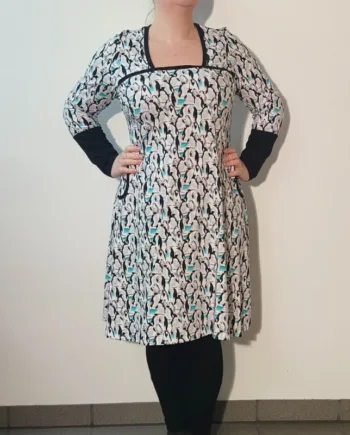 Hvid Plus Size Kjole Tokyo Penguin - Amamiko Jeans
