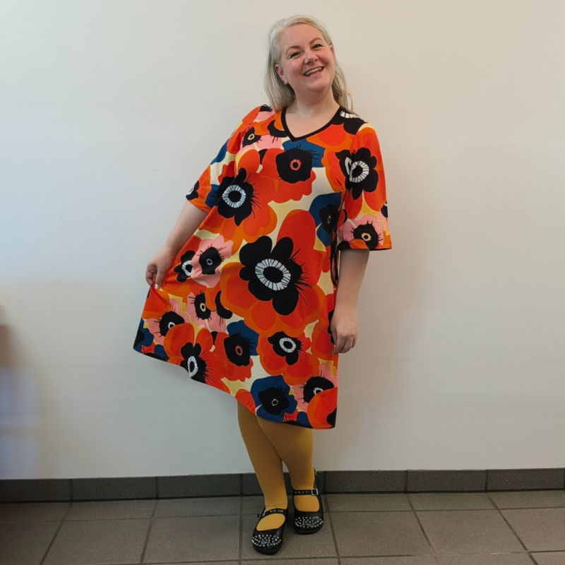 Rød Plus Size Kjole Tulla Giant Poppy - Amamiko Jeans