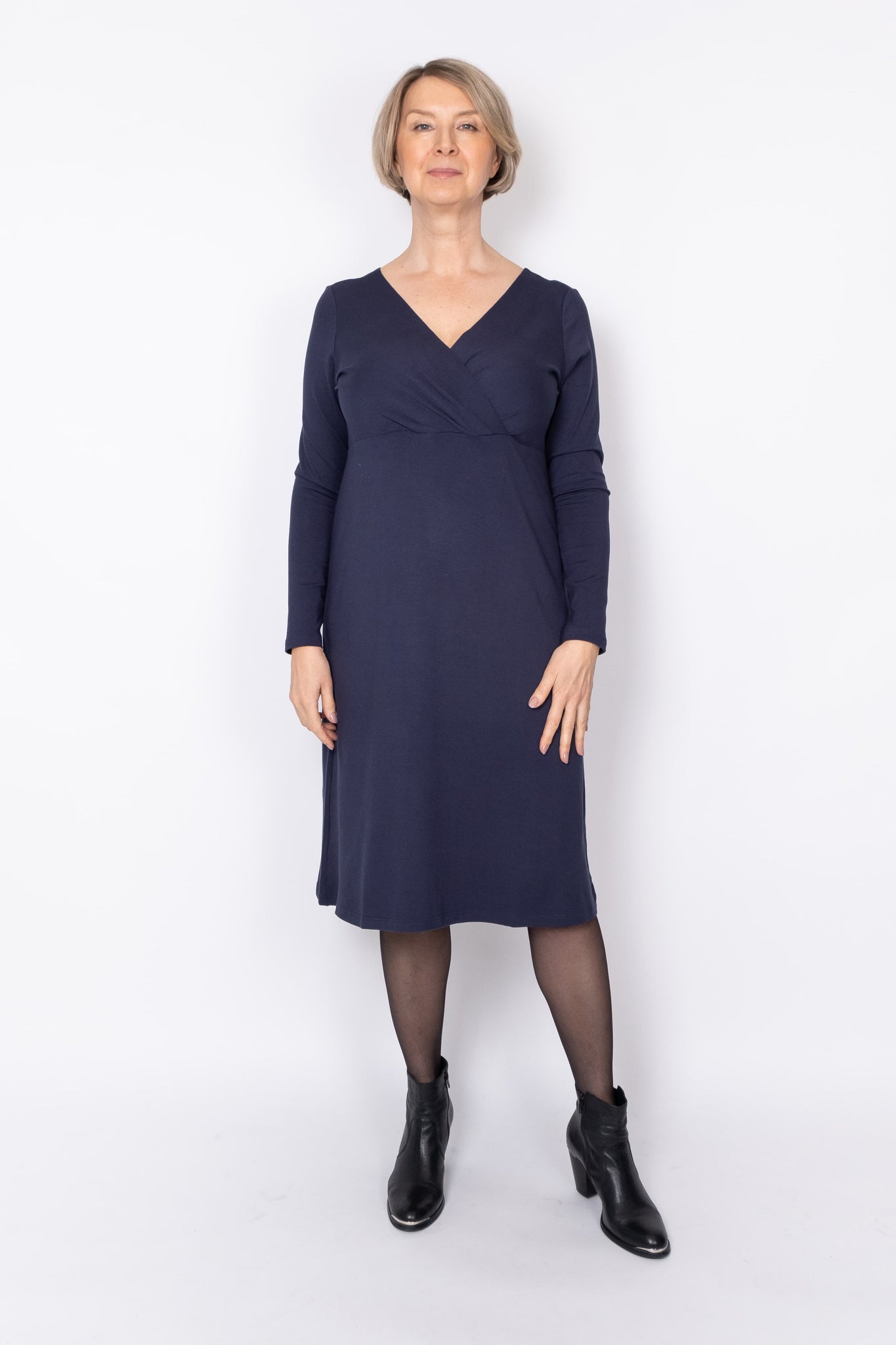 Bambus Jersey Kjole Silvia Mørkeblå - Parol Jeans
