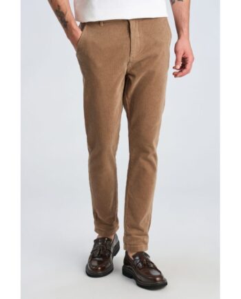 Beige Lindbergh Carrot Fit Superflex Cropped Fløjlsbukser Sand Til Herre - Lindbergh Jeans  - 5714390489059
