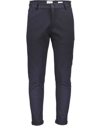 Navy Lindbergh Slim Fit Superflex Cropped Strikkede Performance Bukser Meleret Til Herre - Lindbergh Jeans  - 5714391244053