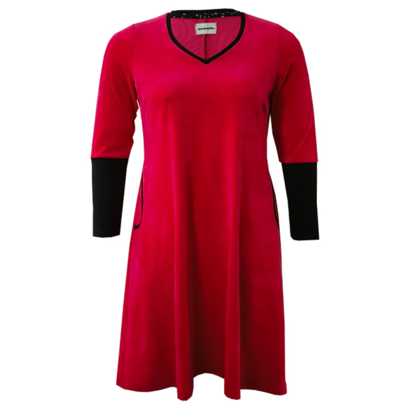 Pink Plus Size Kjole Tulla Velvet - Amamiko Jeans